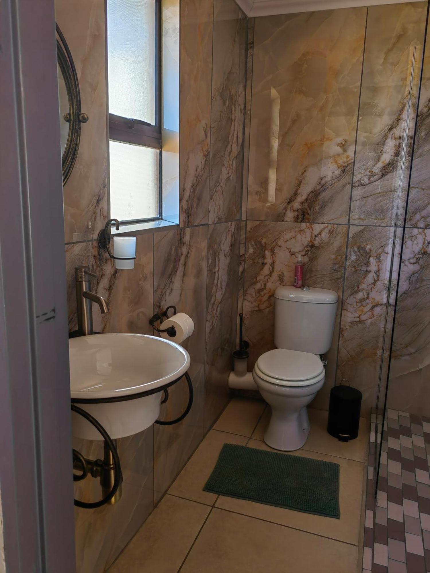 Back Of The Moon Guesthouse Kuruman Dış mekan fotoğraf